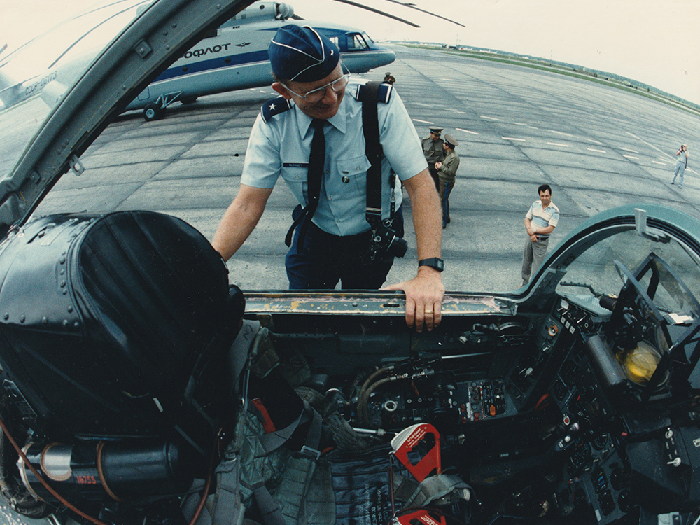 Mike McRaney and MiG-29